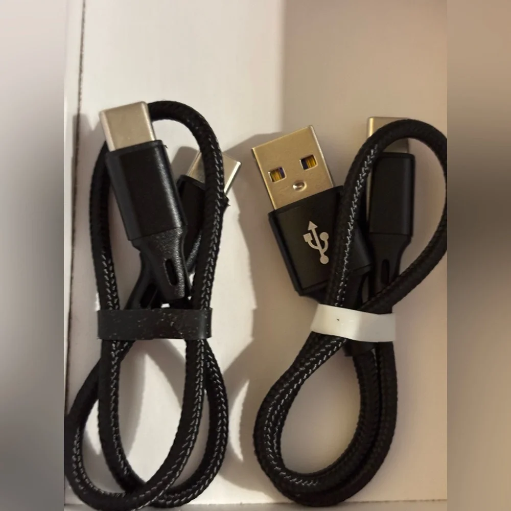 Carplay. Premium Adapter for iPhone and Android